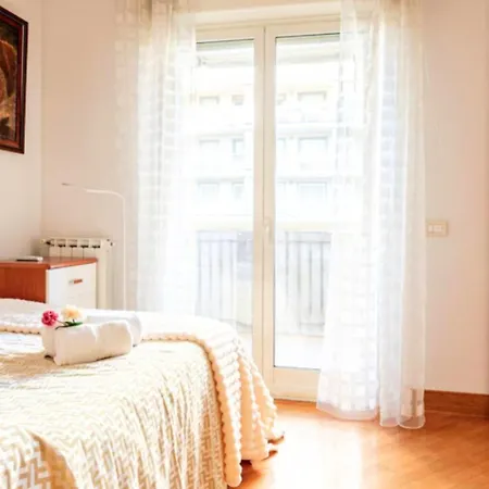 Fiera Di Luxury Apartment